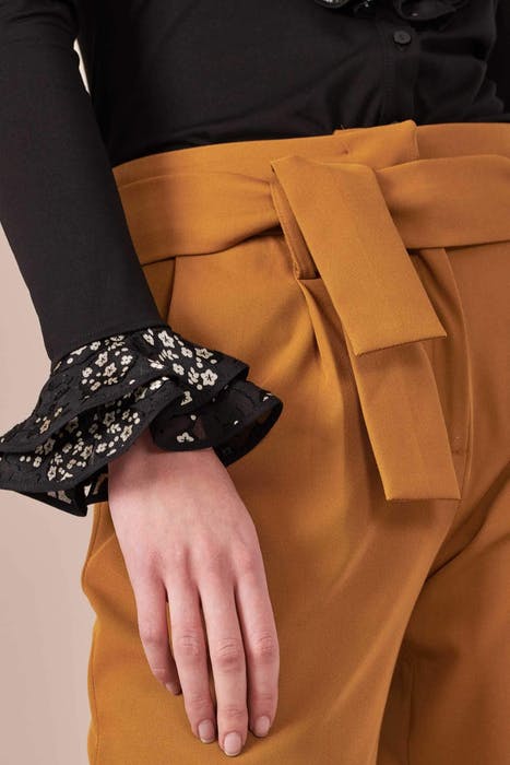 LANELA-H19 BLACK/WHITE 3