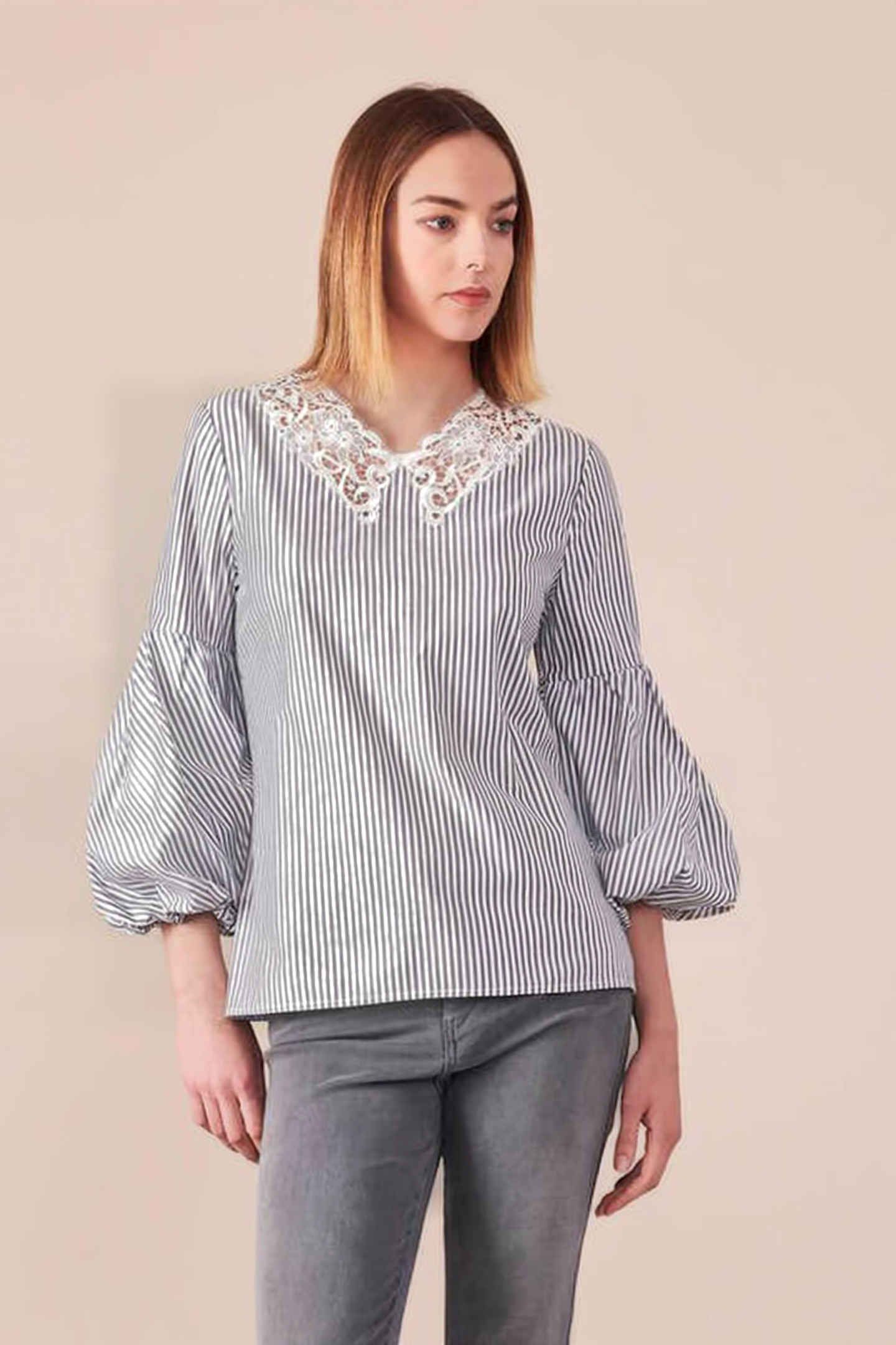 LILAS-H19 BLACK/WHITE 1