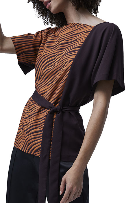 ROSALIND ASYMMETRIC NECK TOP DECADENCE/CANYON MLT 3