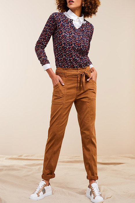Pacey - 7/8th chino style carrot trousers