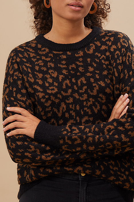 Black knitted leopard print jumper