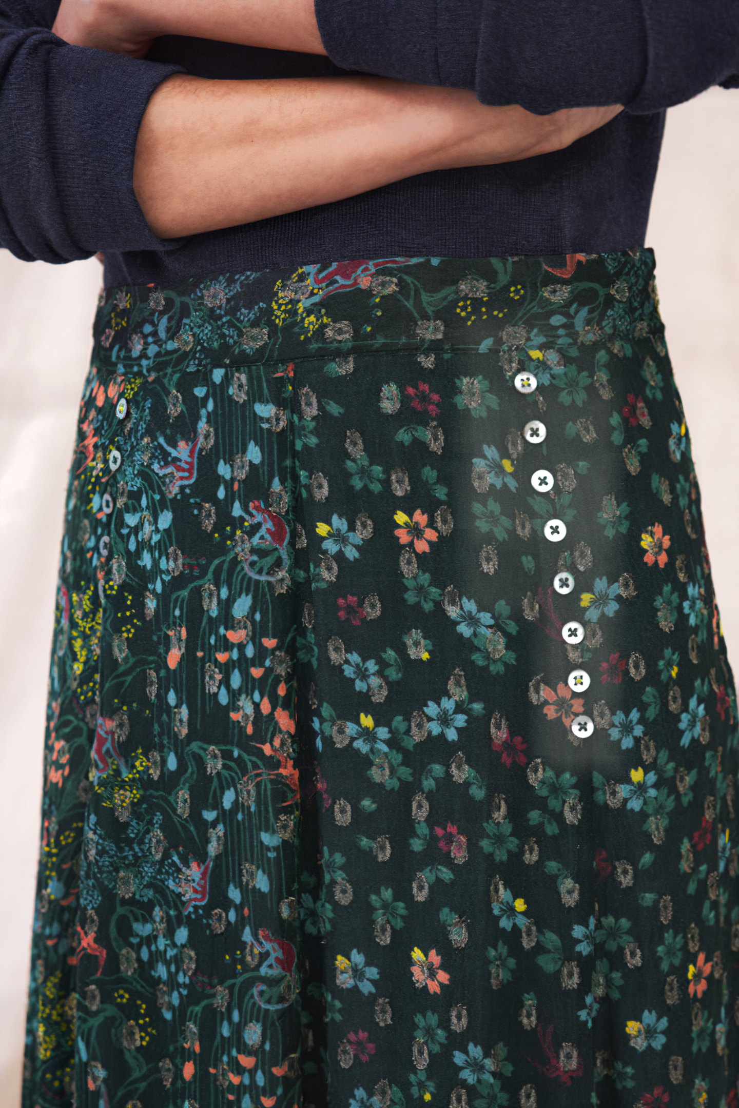 SAVANNAH METALLIC PRINT SKIRT GREEN MULTI 2