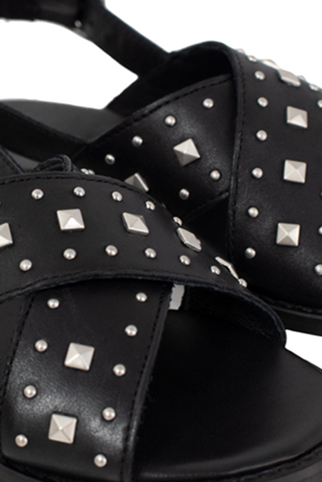GIRLS’ BLACK STUDDED SANDALS 6