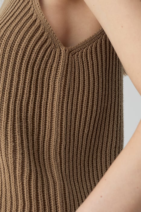 WOMEN CREW NECK RACER TOP KNITS NUTMEG 5