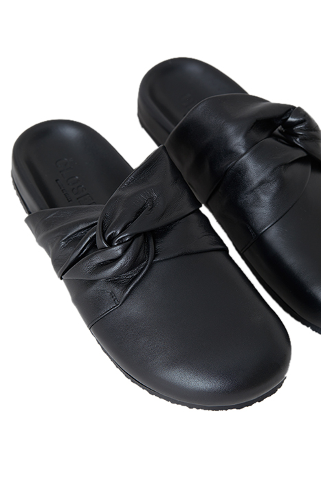 SLIPPER BLACK 5