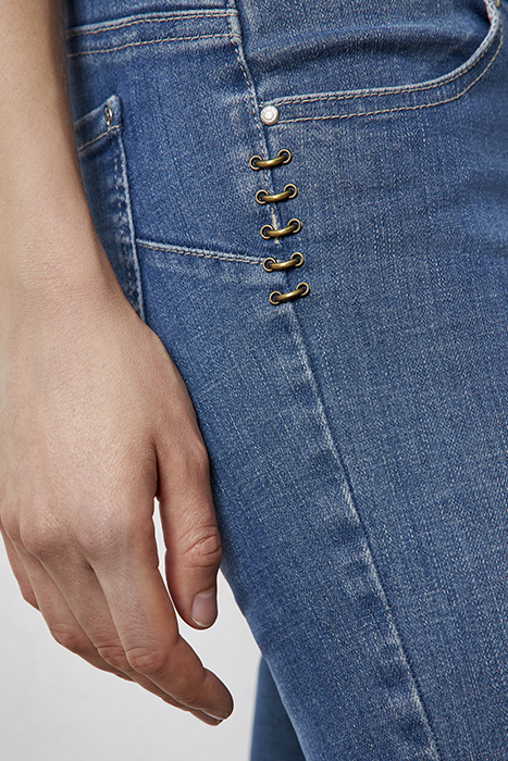 BLUE PIERCED SCULPT-UP MID-WAIST SLIM JEANS 4