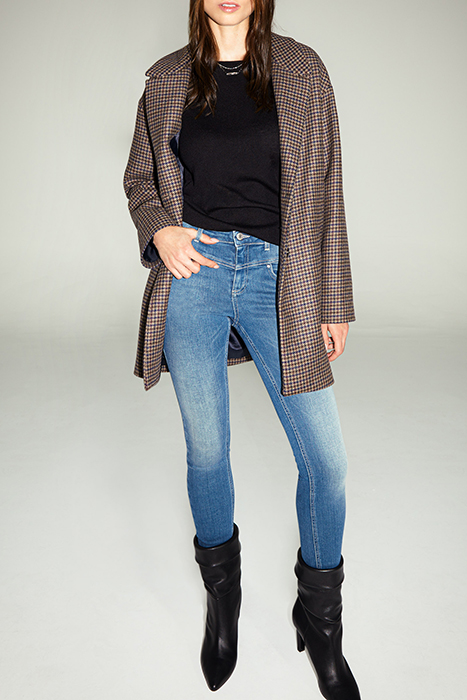 BLUE PIERCED SCULPT-UP MID-WAIST SLIM JEANS 3