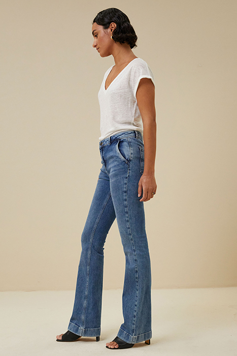 LEILA PANT NRX LIGHT DENIM 4