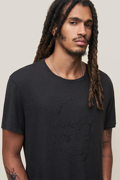 SS CREW TEE - EMBELLISHED SKULL BLACK 6