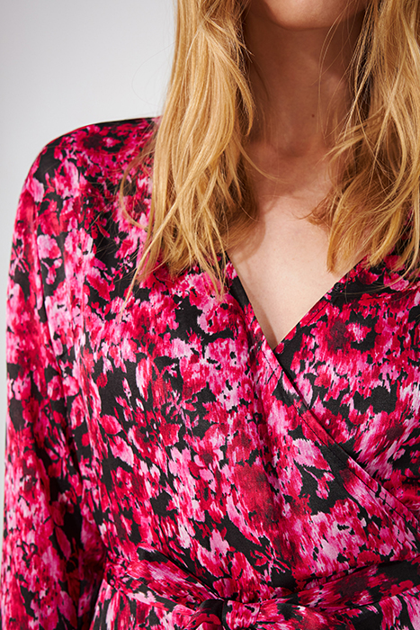 BLACK AND PINK FLORAL PRINT WRAP DRESS 3