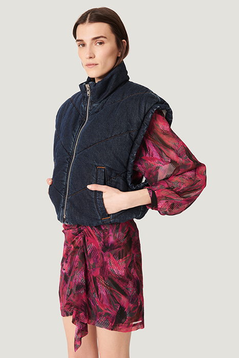 CABRAY VEST IN DARK BLUE 4