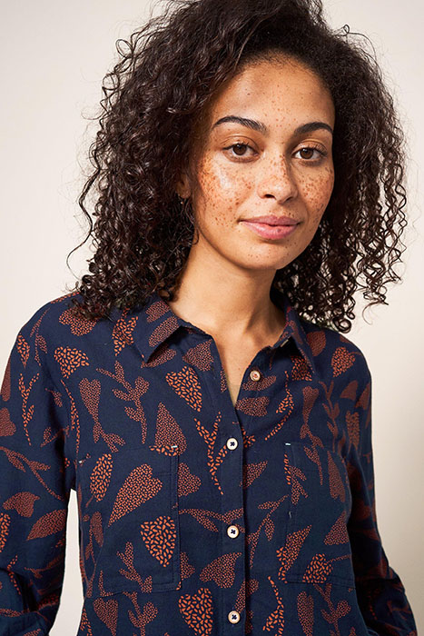 EMILIA ORGANIC COTTON SHIRT NAVY PRINT 4