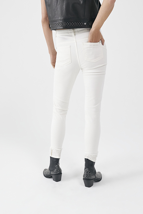 WHITE STUDDED CUFF SCULPT UP HIGH-WAIST SLIM JEANS 2