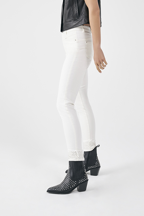 WHITE STUDDED CUFF SCULPT UP HIGH-WAIST SLIM JEANS 4