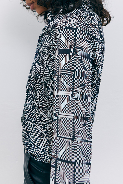 BLACK OPTIC CHECKERBOARD PRINT SHIRT 6