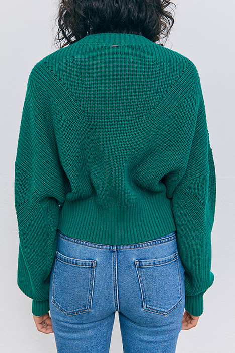 GREEN DECORATIVE KNIT V-NECK SWEATER 2