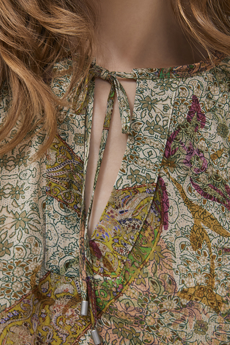 ALMOND PAISLEY PRINT TOP 3