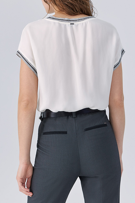 ECRU MIXED FABRIC TOP WITH STRIPED RIBBED V NECK 2