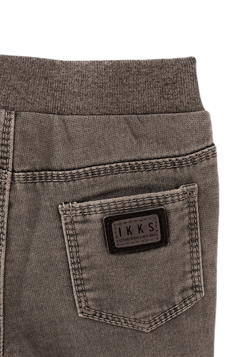 BABY BOYS’ GREY JEANS WITH PRINT AND BADGE 6
