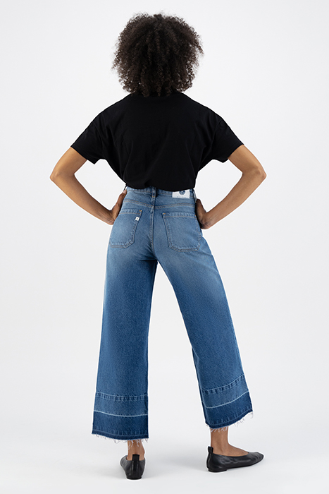 SARA WORKS CROPPED MEDIUM STONE 4