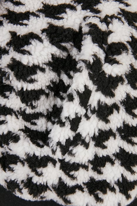 LADIES SHORT OVERSIZED AOP SHERPA JACKET BLACKHOUNDSTOOTH 10