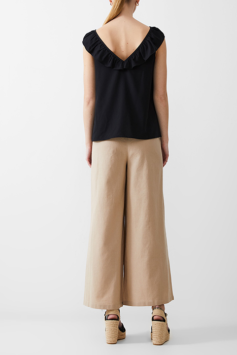 FRILL S/LESS CREPE LIGHT TOP BLACK 3