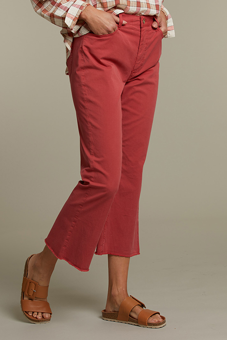 RED CROPPED FLARE PANTS 4