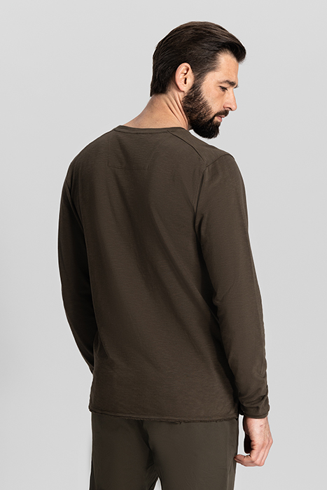DS_NEWMAN HENLEY OLIVE 2