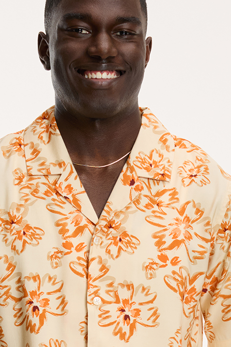 MEN SHORTSLEEVE WASHED FLOWER LIGHT BEIGE 9