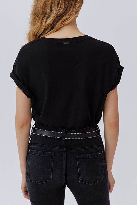 BLACK WINGED SKULL IMAGE T-SHIRT 2