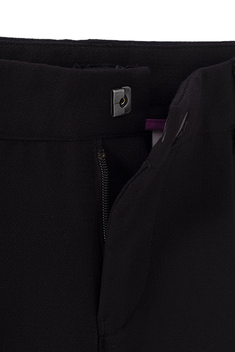 GIRLS’ BLACK STUDDED 7/8 TROUSERS 4