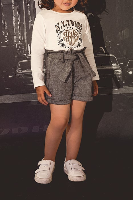 BABY GIRLS’ ECRU T-SHIRT AND GREY SHORTS OUTFIT 9