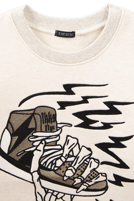 BOYS’ ECRU SWEATSHIRT WITH TRAINER-SKELETON XL EMBROIDERY 4