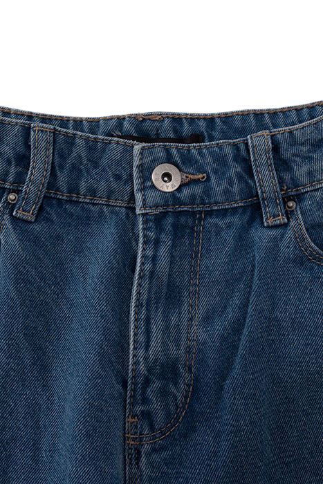 GIRLS’ LIGHT BLUE ORGANIC COTTON 7/8 MOM JEANS 3