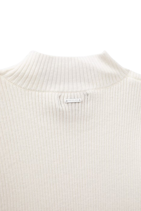 GIRLS’ WHITE KNIT SWEATER WITH BLUE STRIPES 6
