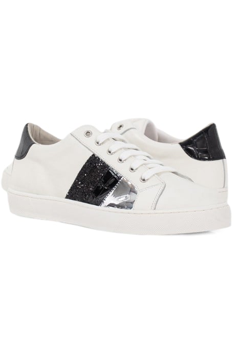 WHITE LOW-TOP TRAINERS WITH BLACK DETAILS 6