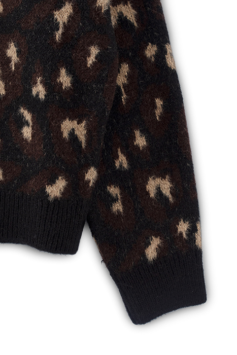 BLACK LEOPARD KNIT ZIP-NECK SWEATER 9