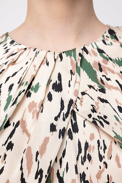 DRAPE NECK SHOULDER PAD BEIGE/MOS 6