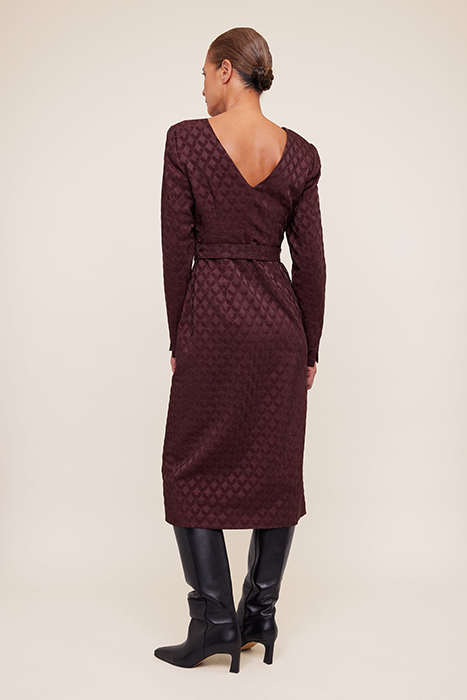 V JACQUARD DRESS BROWN SYRAH 2