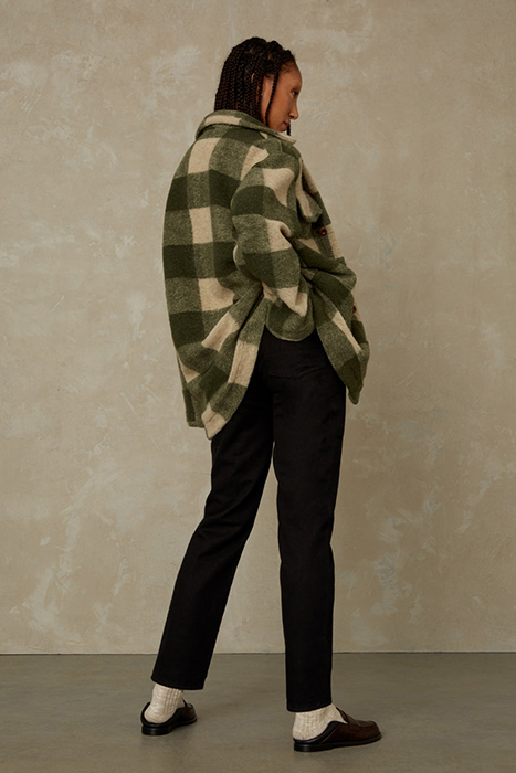 CAROLINE CROPPED ECO RECYCLED BLACK WORN 3