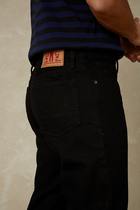 JERRICK ECO RECYCLED BLACK WORN 4