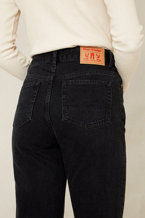 CAROLINE CROPPED HOLO BLACK USED 4