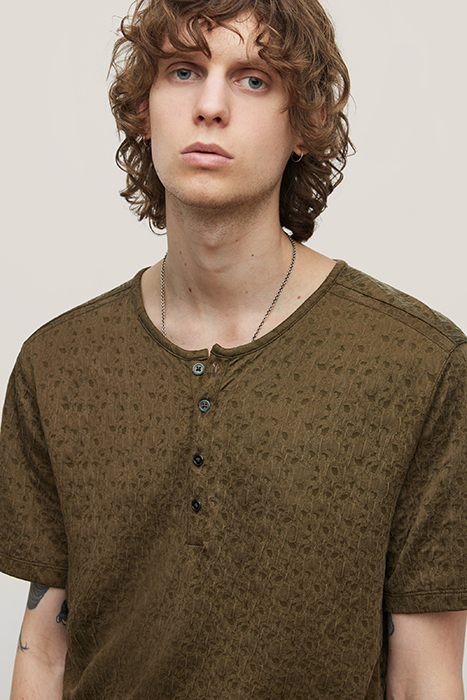 STANTON REGULAR FIT SS HENLEY WITH TEXTU SOIL 2