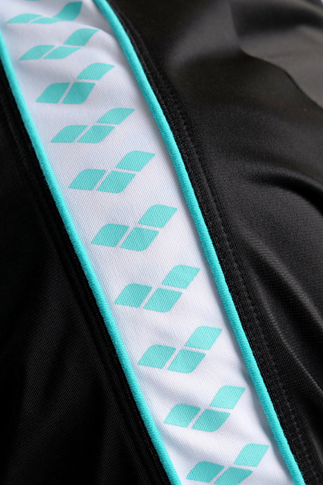 RELAX IV TEAM JACKET LOGO BLACK-WHITE-BLUE DIAMOND 9