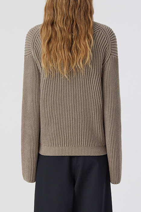 V CARDIGAN LONG SLEEVE BROWN SUGAR 2