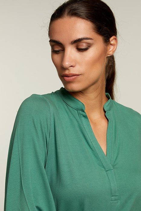 GREEN V-NECK T-SHIRT BALLOON SLEEVES 4