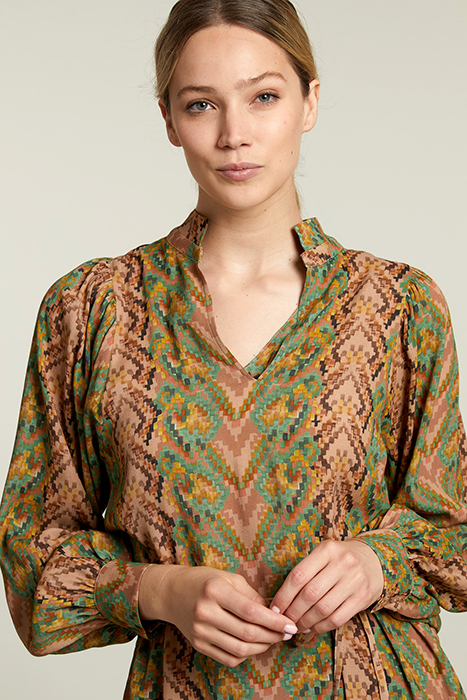 MULTI FANTASY V-NECK DRESS 3