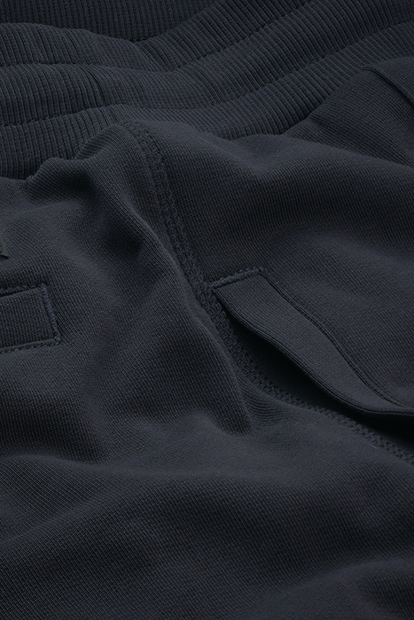 LOGAN-PINTUCK | CUFFED SWEATPANTS DARK NAVY 2