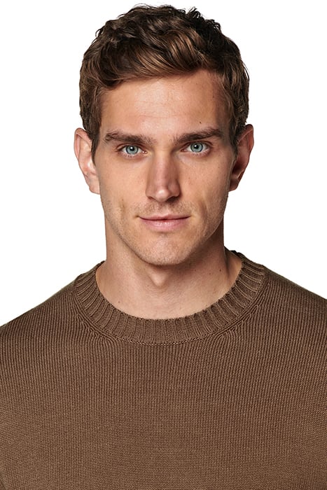 MID BROWN CREWNECK 6