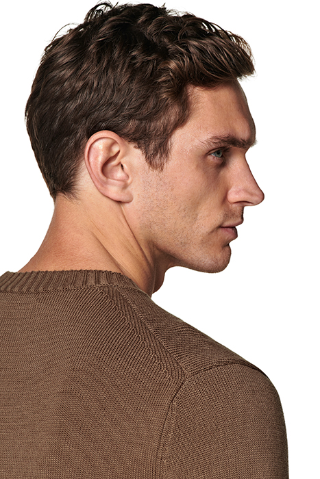 MID BROWN CREWNECK 7